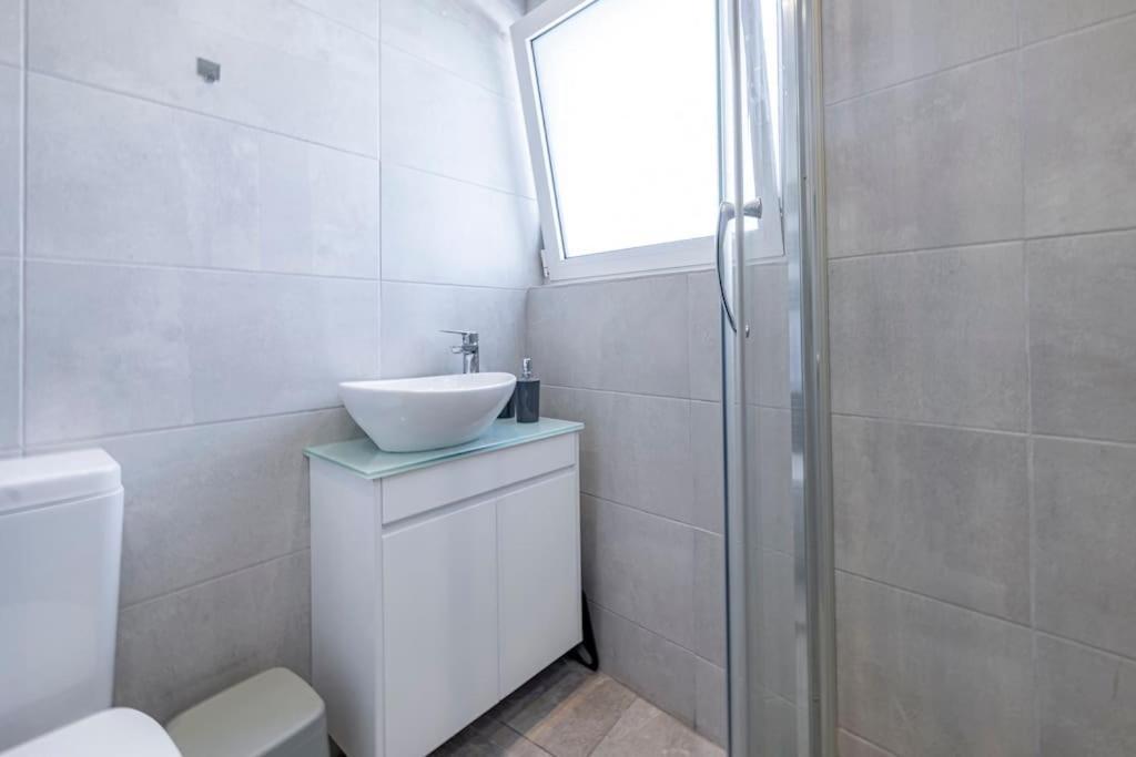Penthouse In The Heart Of Athens Apartment Bagian luar foto