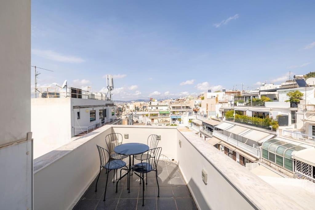 Penthouse In The Heart Of Athens Apartment Bagian luar foto