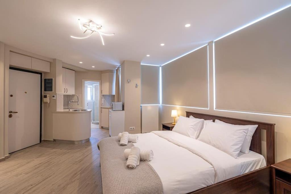 Penthouse In The Heart Of Athens Apartment Bagian luar foto